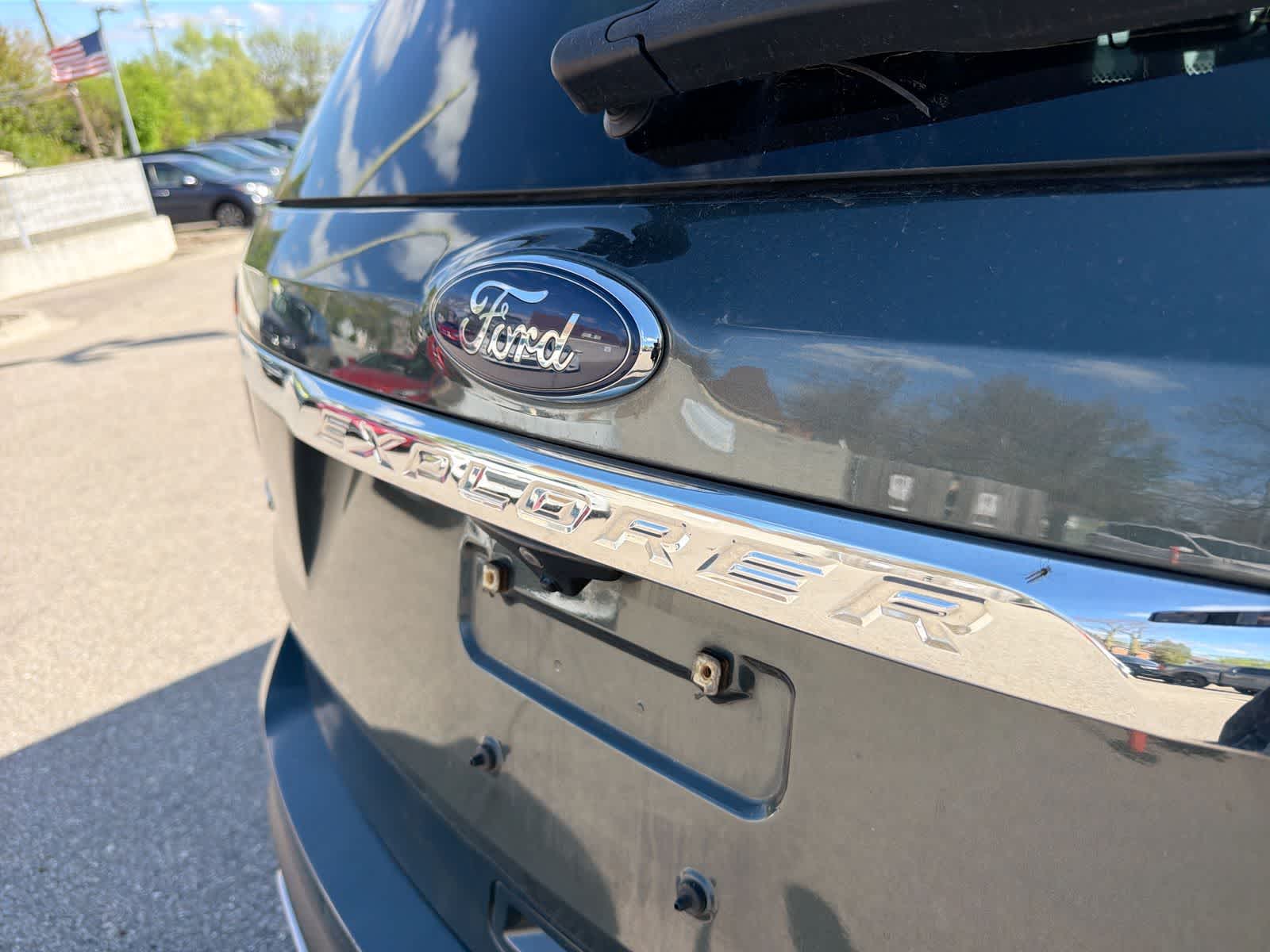 Thumbnail: 2016 Ford Explorer - 18