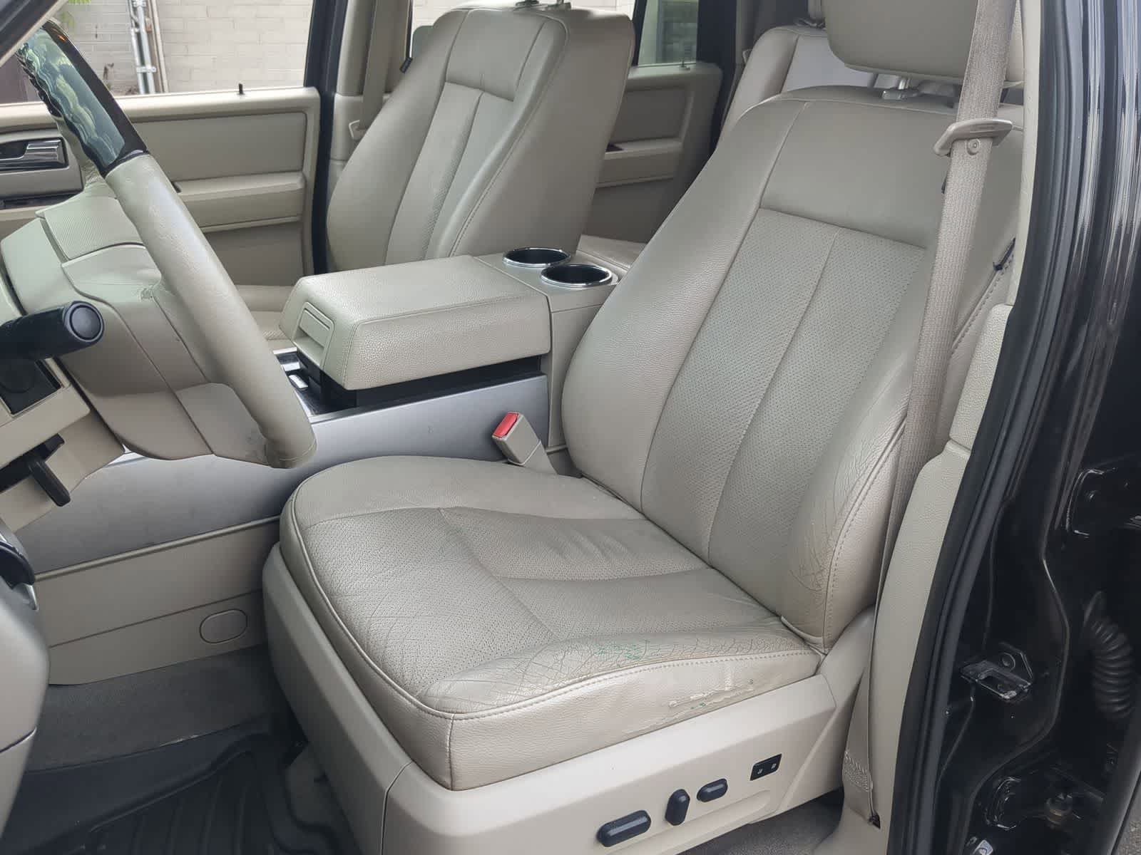 Thumbnail: 2013 Ford Expedition EL - 21