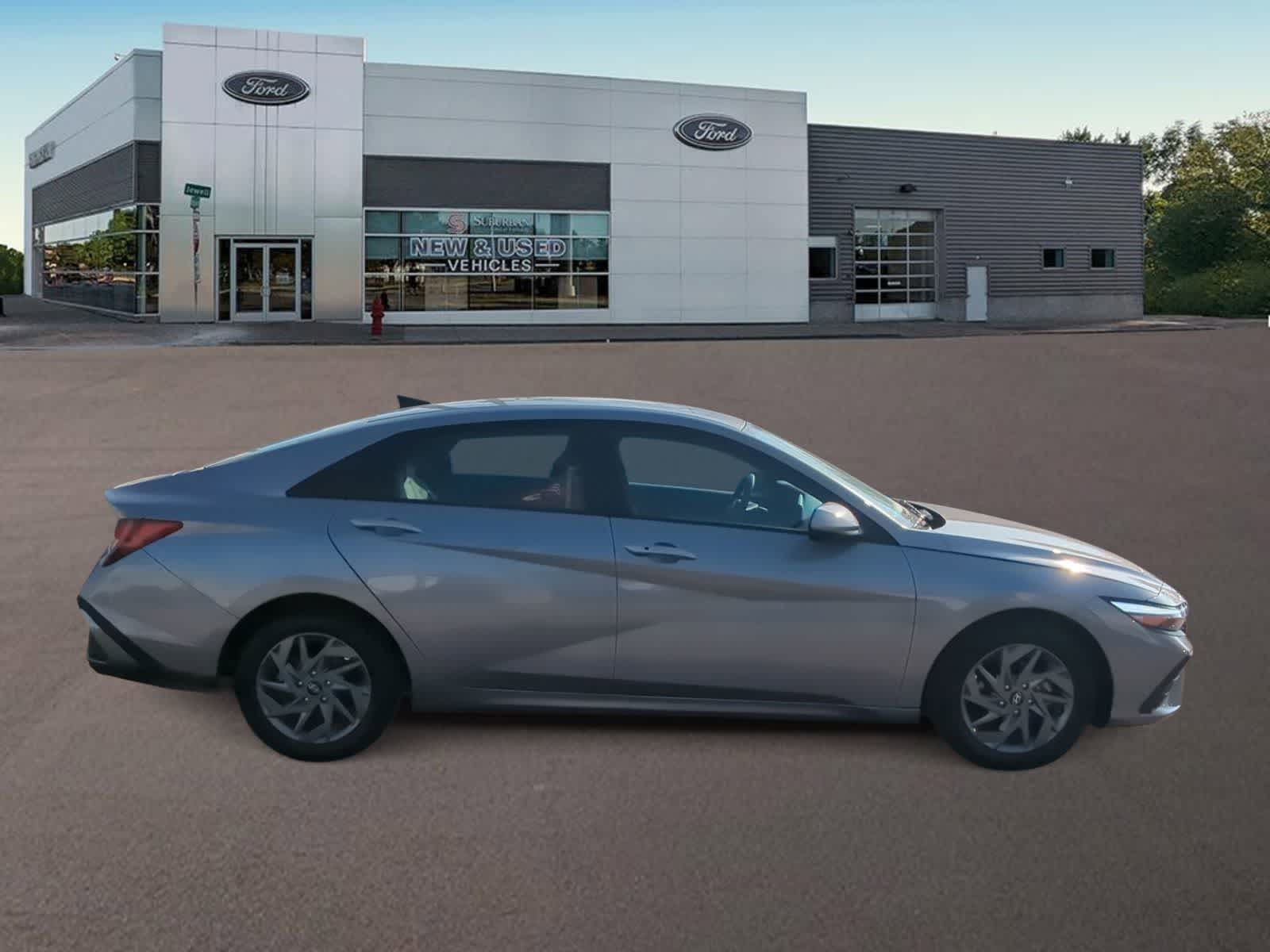 Thumbnail: 2024 Hyundai Elantra - 11