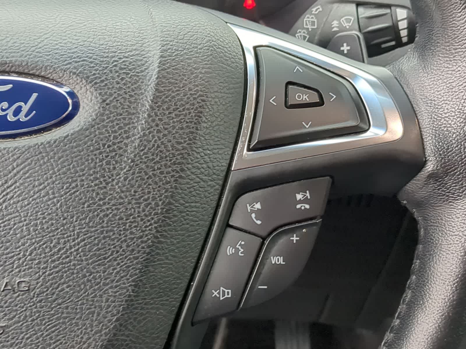 Thumbnail: 2017 Ford Edge - 30