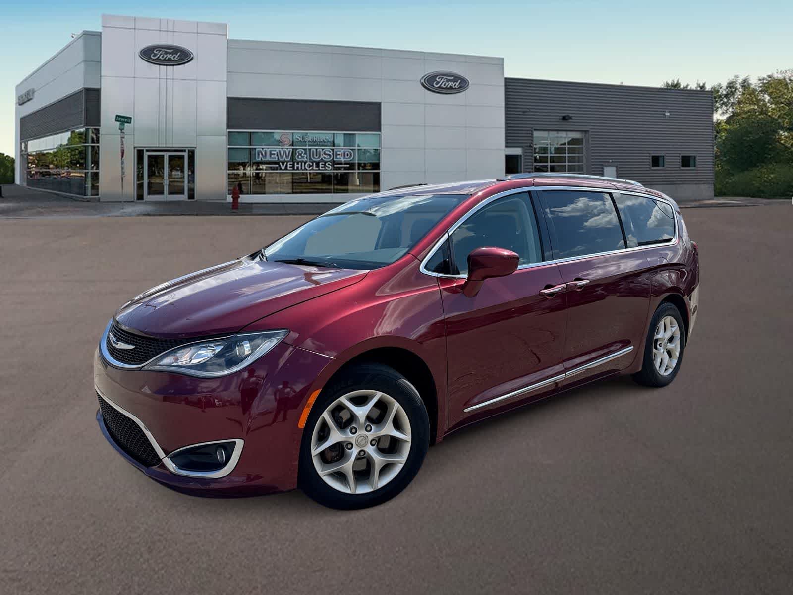 2018 Chrysler Pacifica  -
                  Ferndale, MI