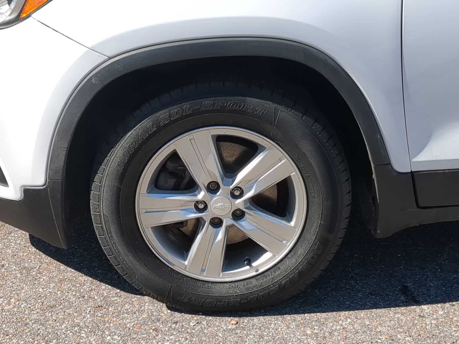 Thumbnail: 2020 Chevrolet Trax - 16