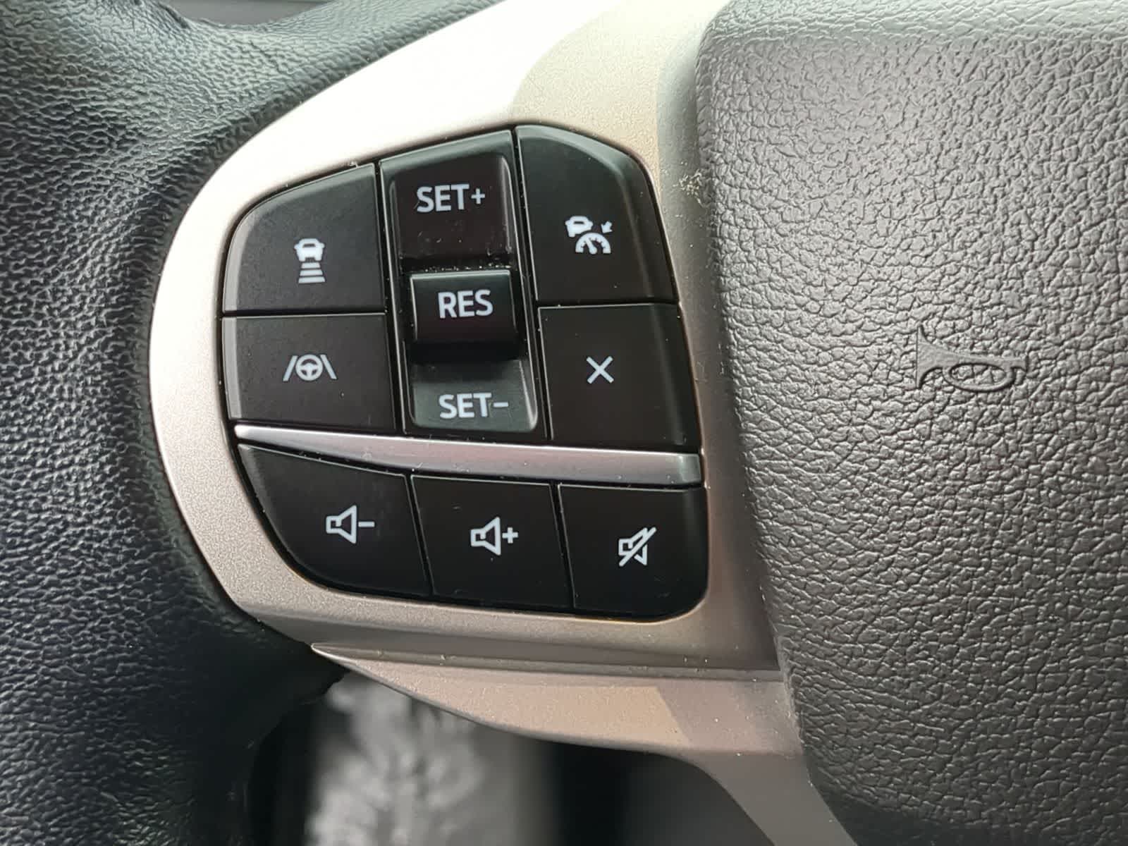 Thumbnail: 2022 Ford Explorer - 30