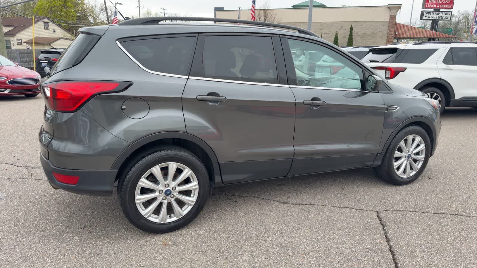Thumbnail: 2019 Ford Escape - 11