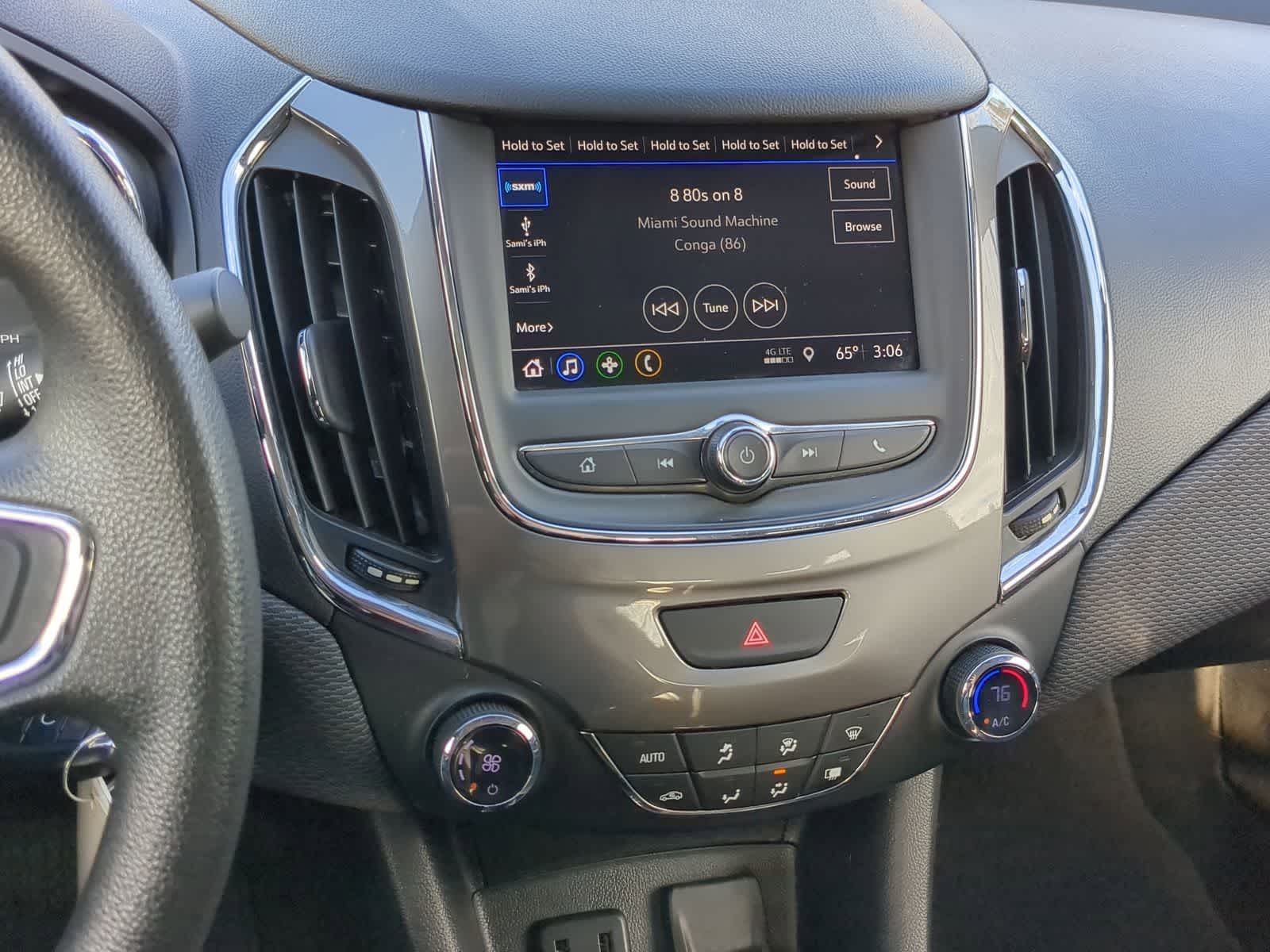 Thumbnail: 2019 Chevrolet Cruze - 30