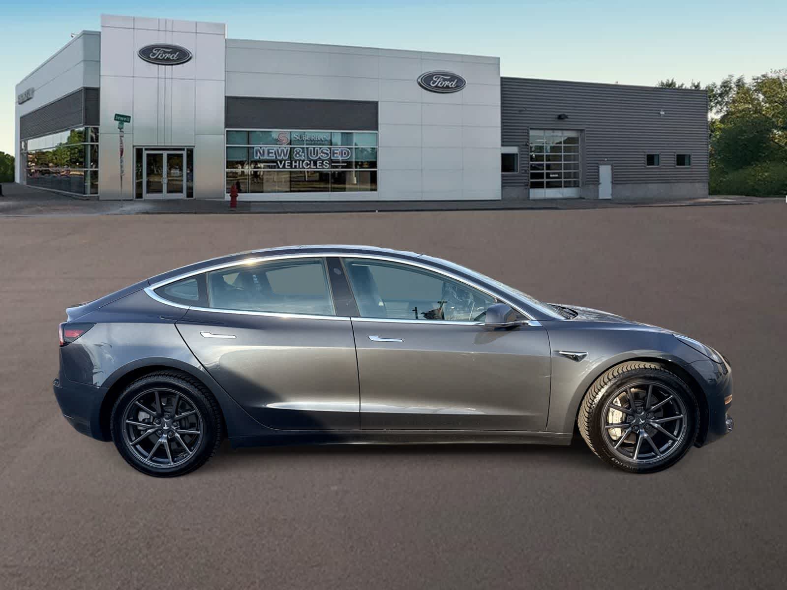 Thumbnail: 2018 Tesla Model 3 - 11