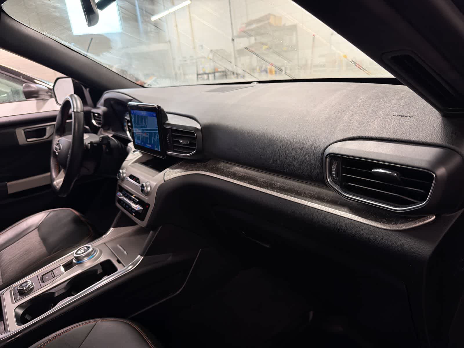 Thumbnail: 2022 Ford Explorer - 22