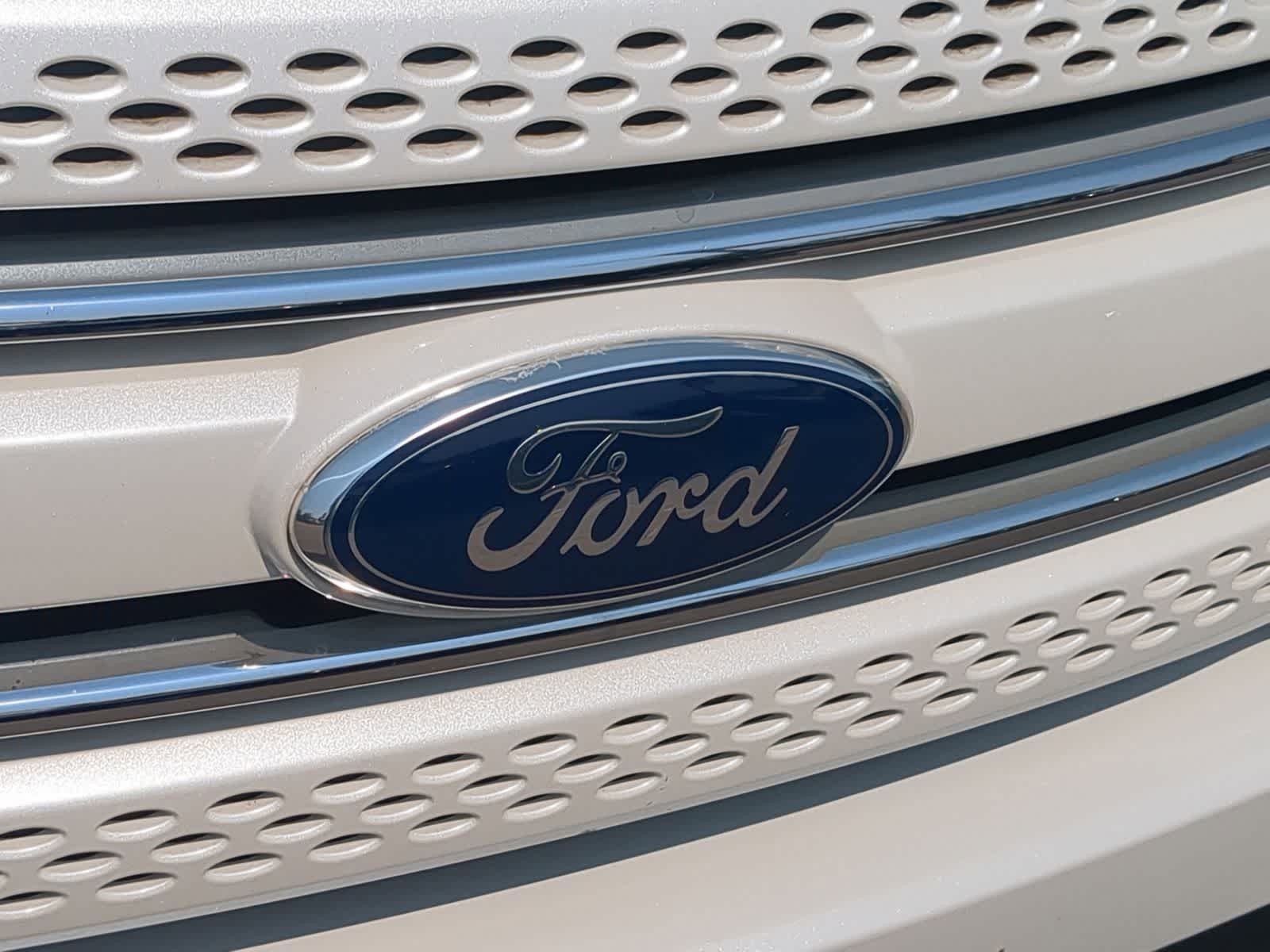 2012 Ford Explorer Limited 16