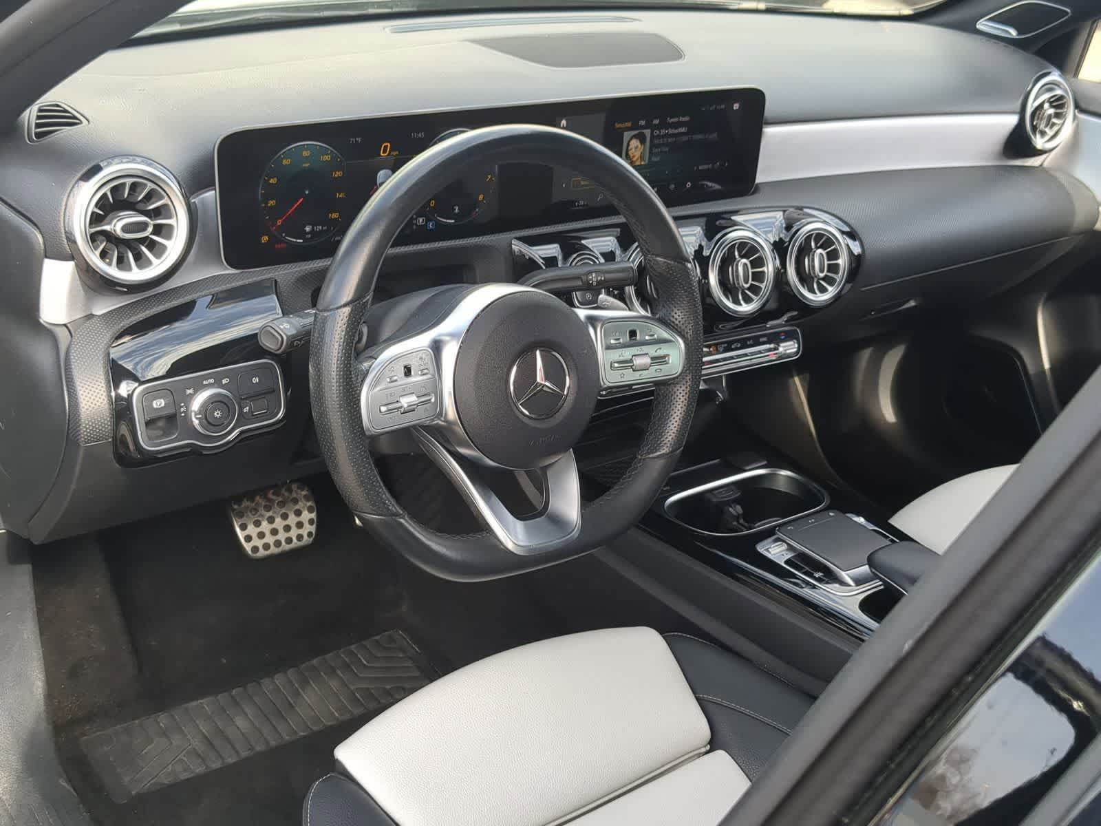 Thumbnail: 2020 Mercedes-Benz A-Class - 13