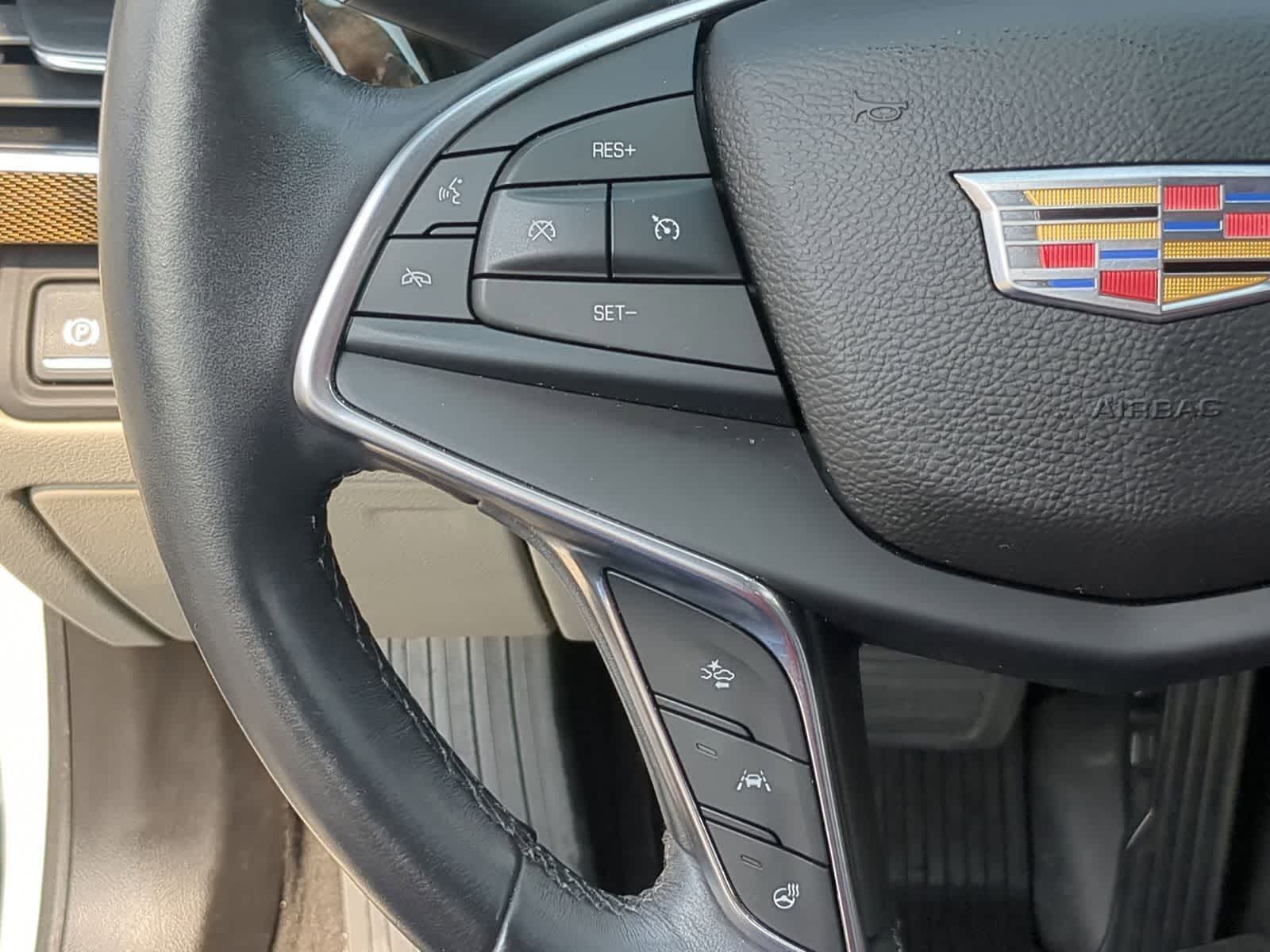 Thumbnail: 2016 Cadillac CT6 - 30