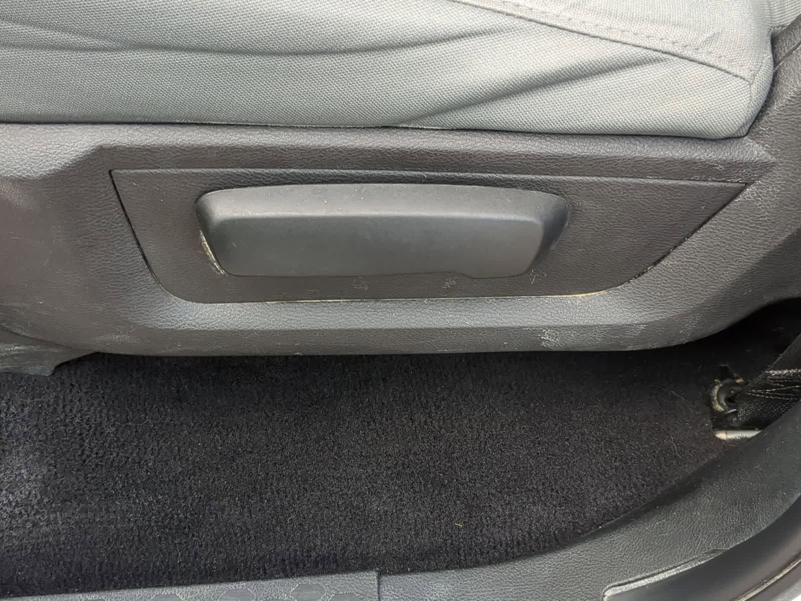 Thumbnail: 2019 RAM 1500 Classic - 23