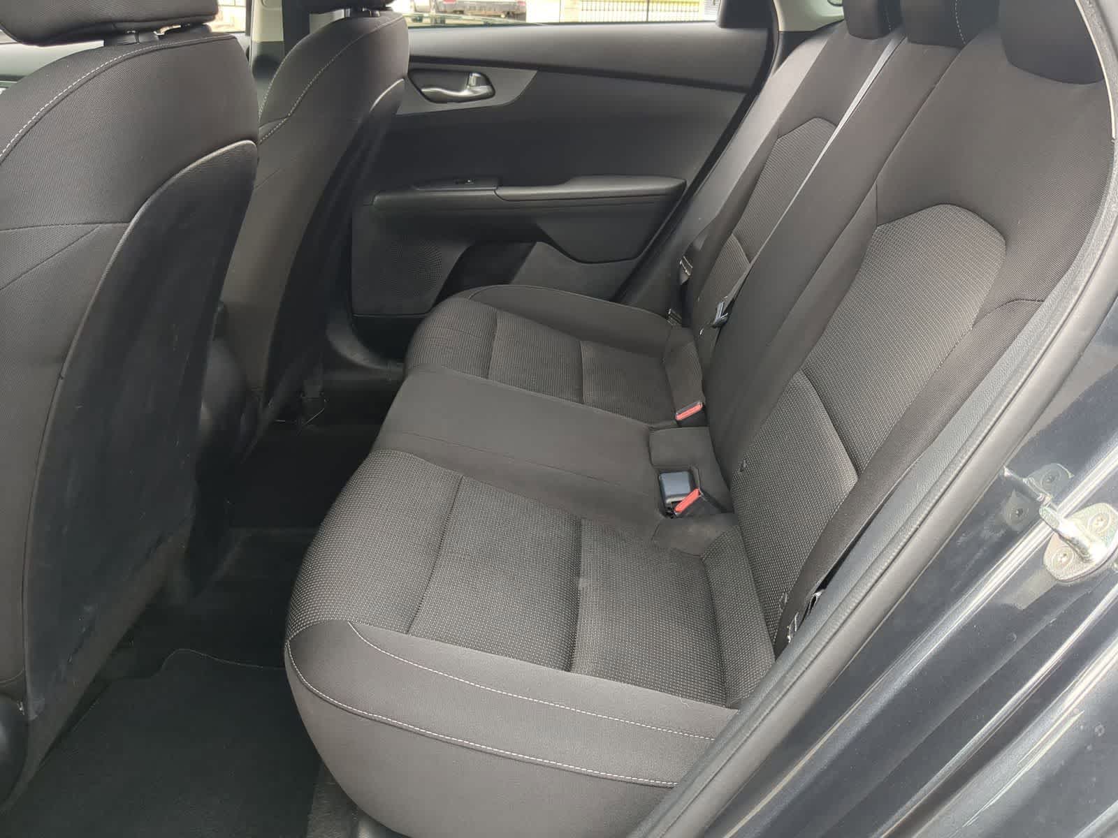 Thumbnail: 2019 Kia Forte - 21