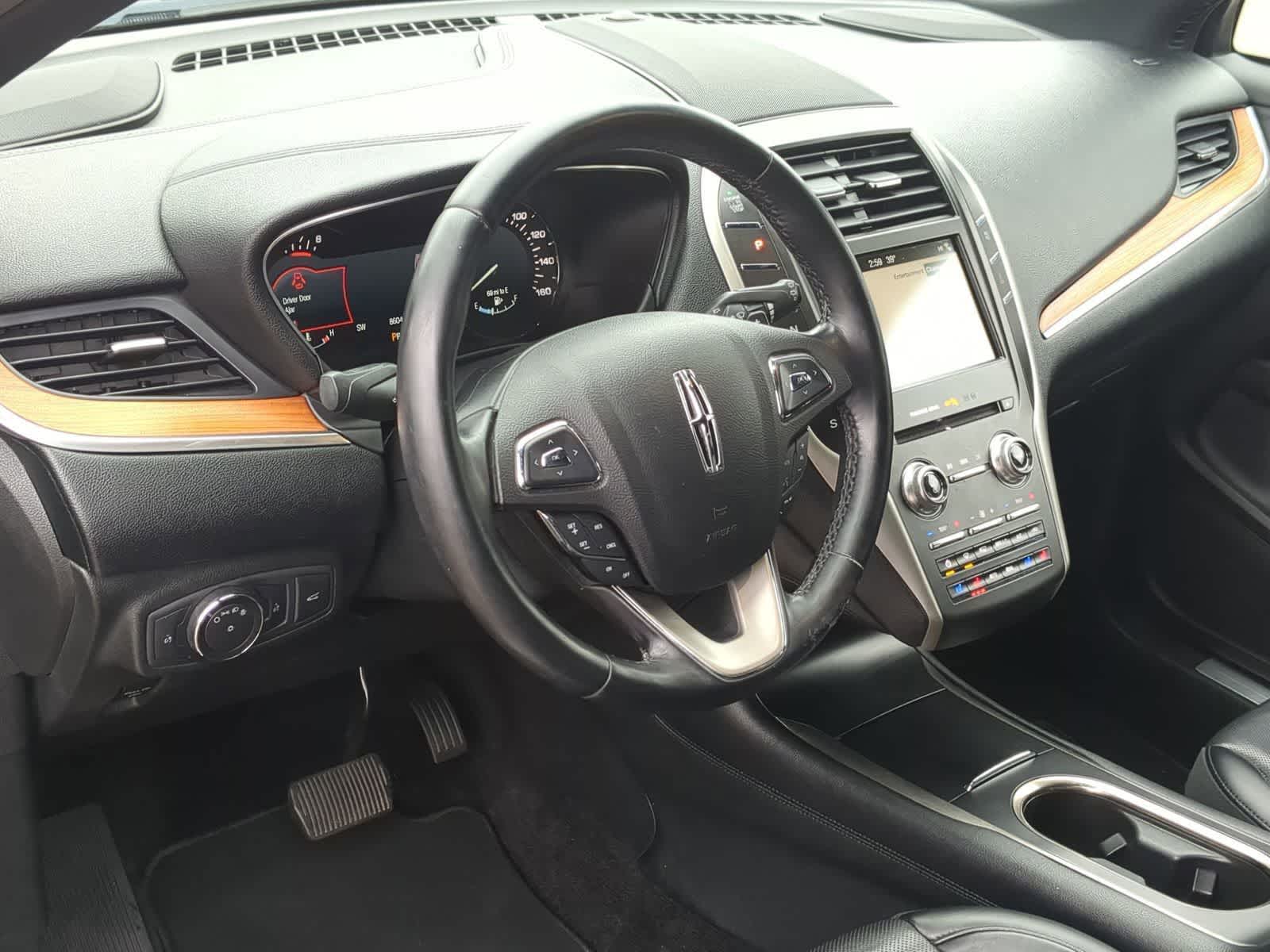 Thumbnail: 2018 Lincoln MKC - 14