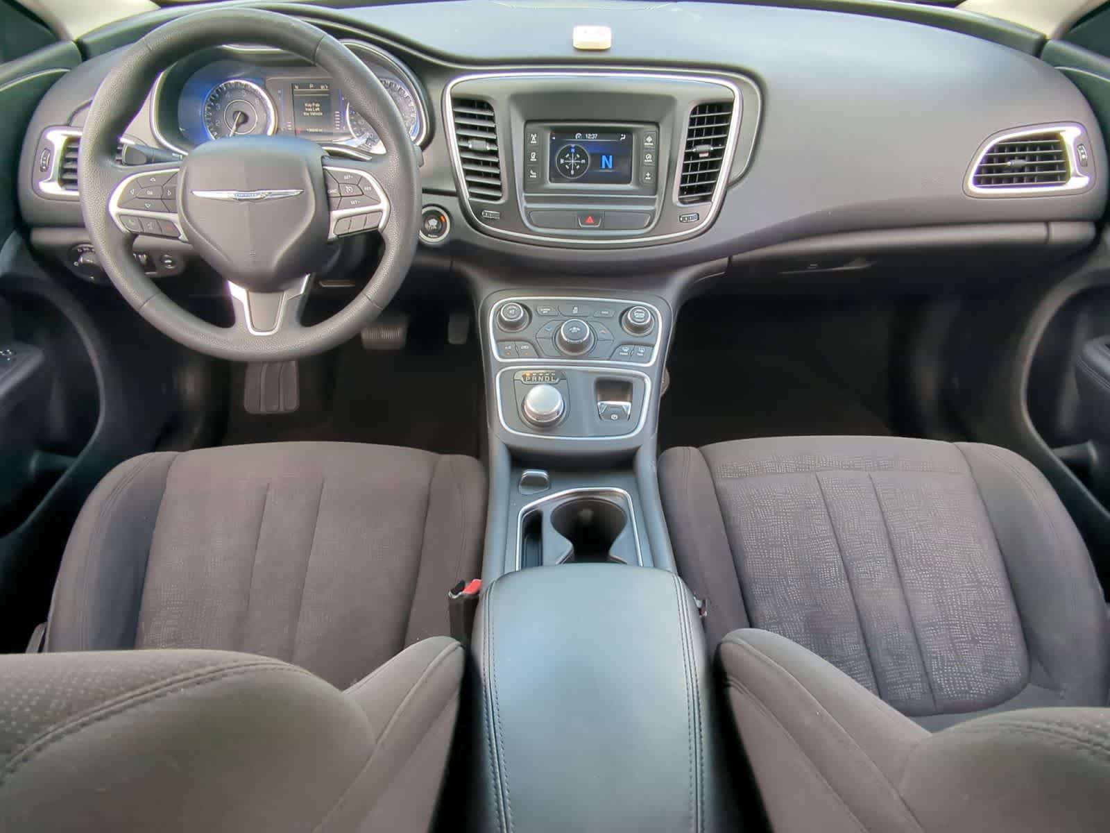 Thumbnail: 2015 Chrysler 200 - 17