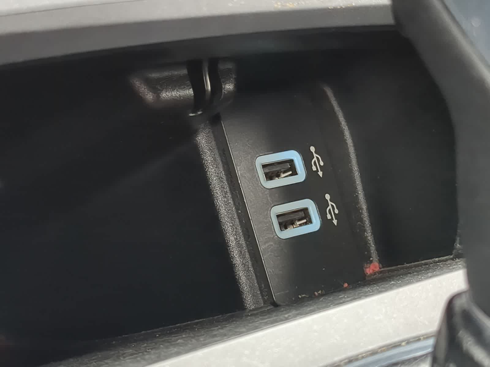 Thumbnail: 2017 Ford Edge - 36