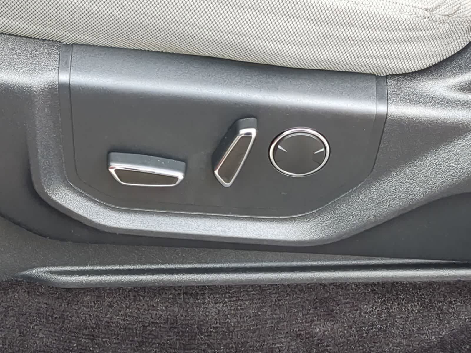 Thumbnail: 2016 Ford F-150 - 23