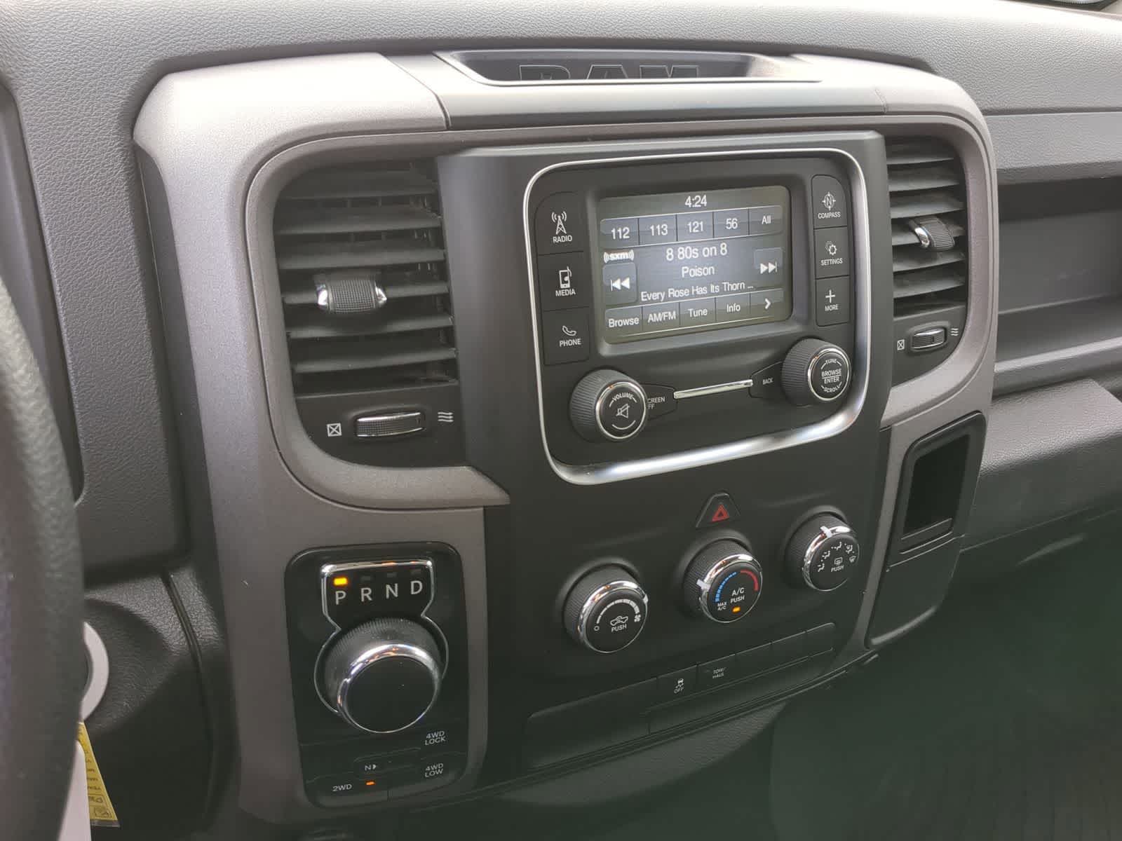 Thumbnail: 2019 RAM 1500 Classic - 33