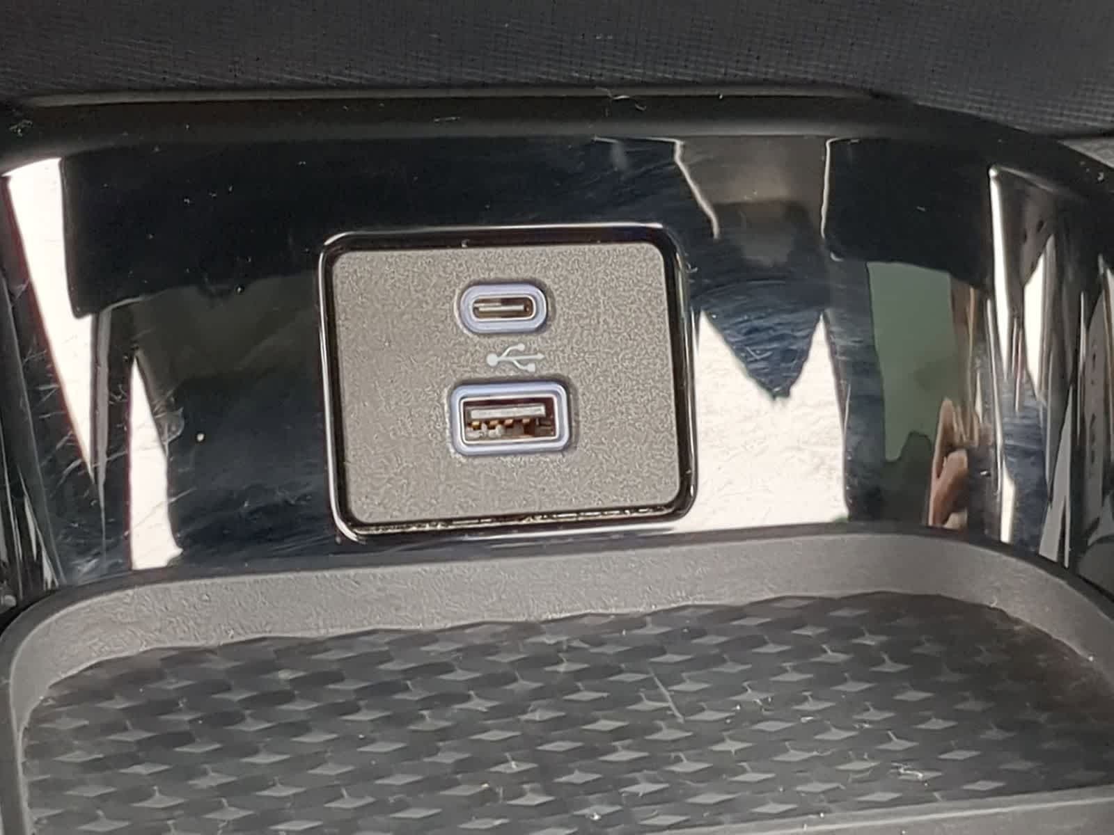 2021 Ford Mustang Mach-E Premium 35