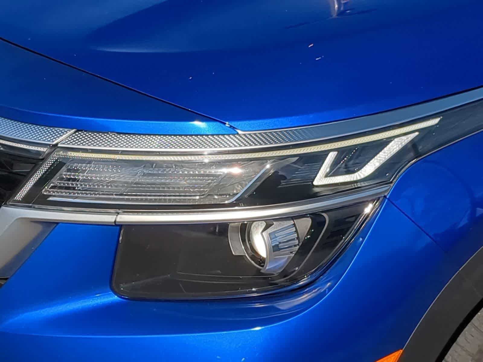 Thumbnail: 2022 Kia Seltos - 14