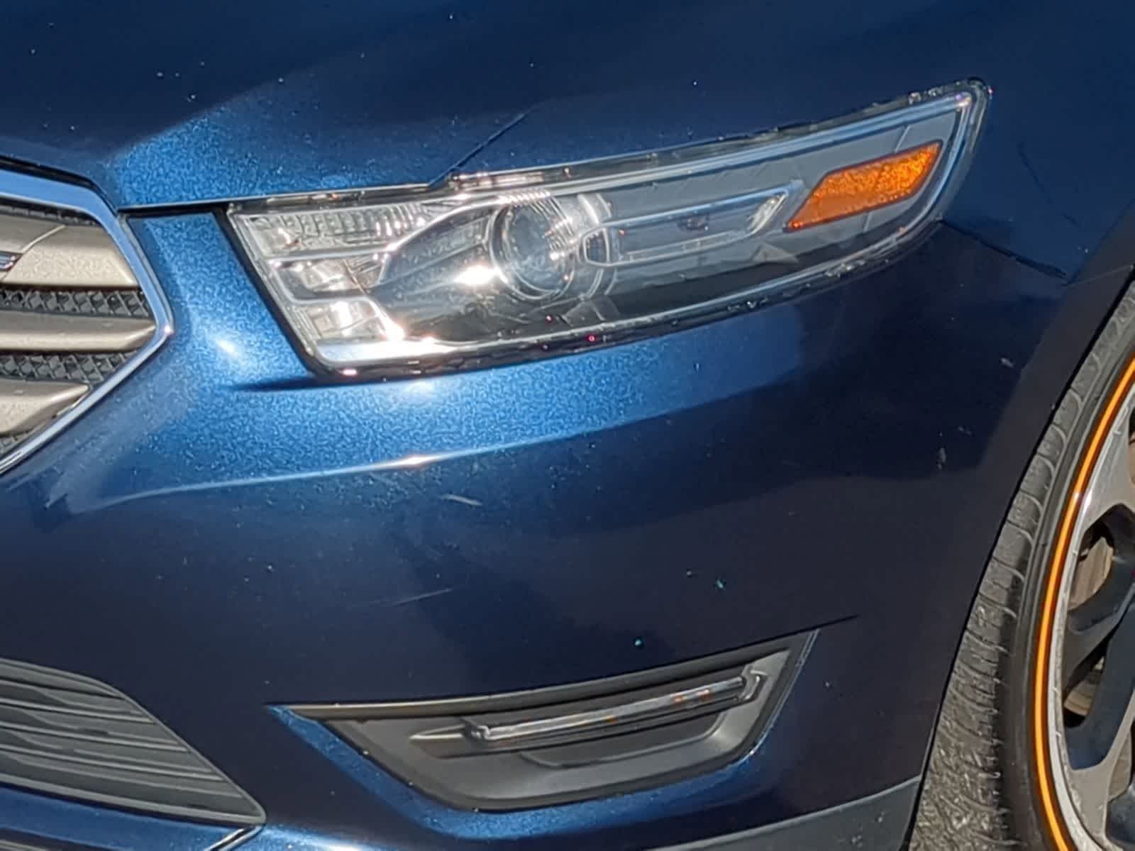 Thumbnail: 2016 Ford Taurus - 15