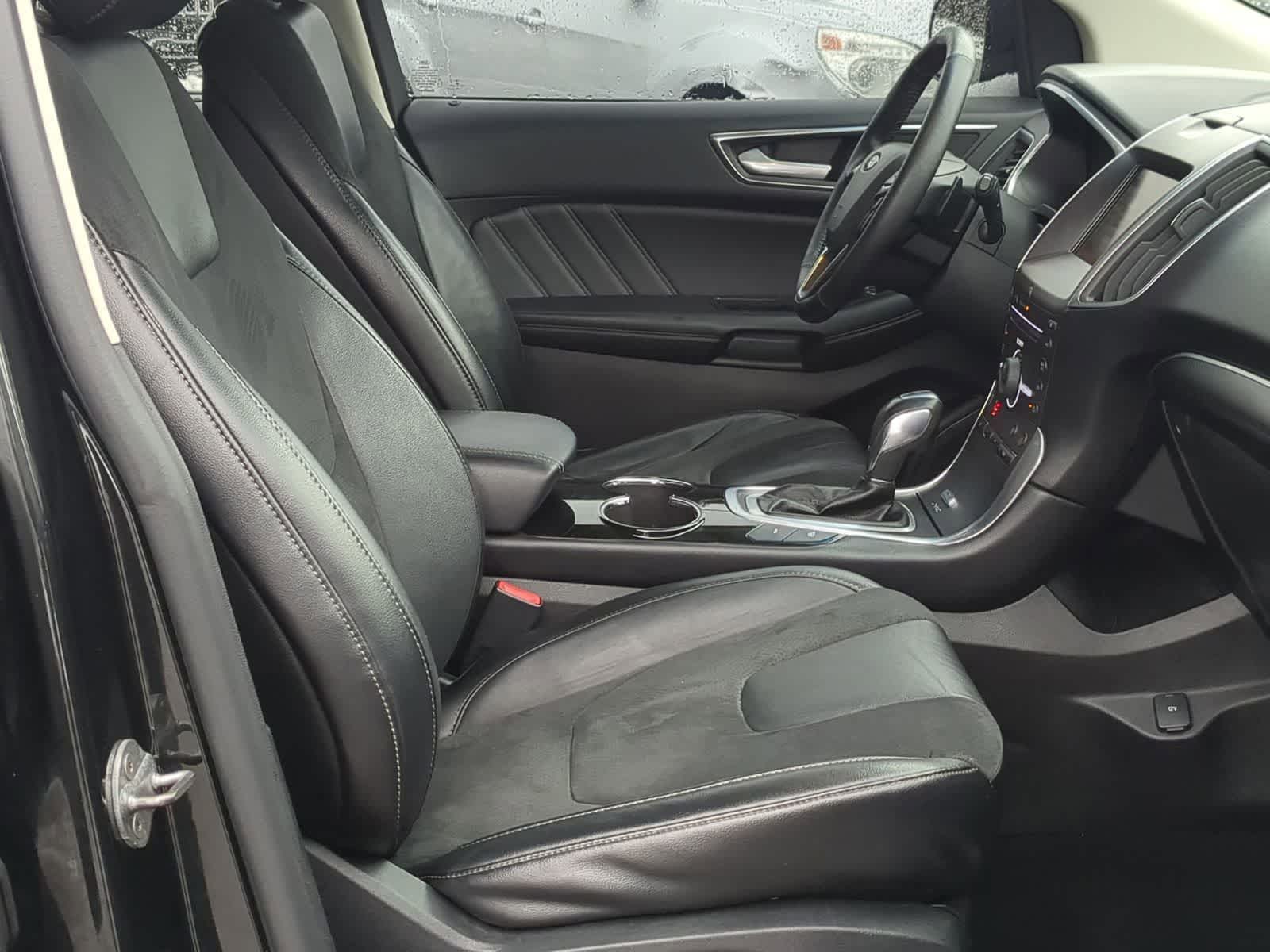 Thumbnail: 2015 Ford Edge - 28