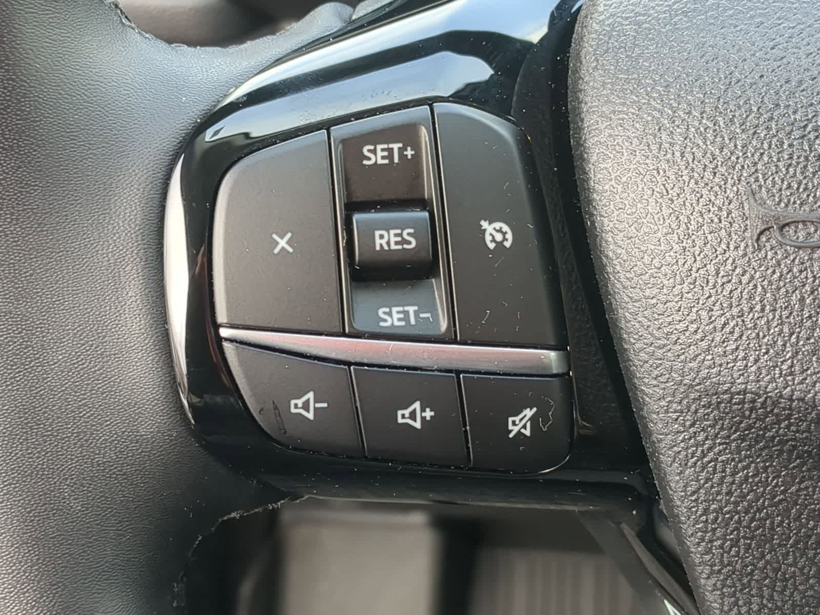 Thumbnail: 2022 Ford Escape - 27