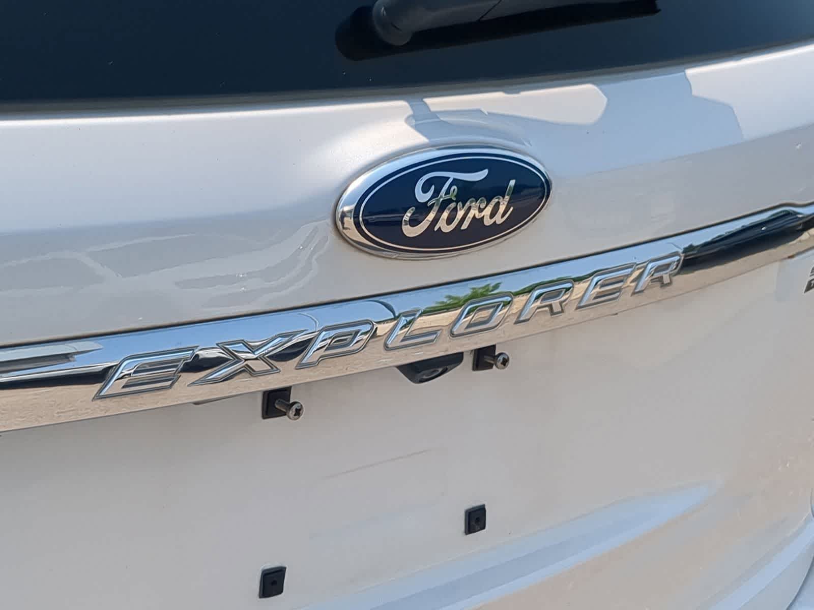 2012 Ford Explorer Limited 18
