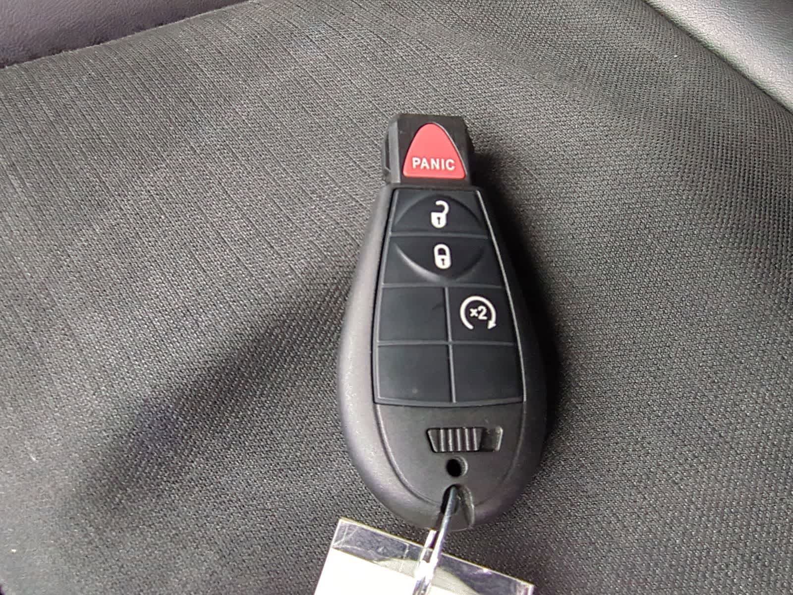 Thumbnail: 2020 Jeep Cherokee - 45