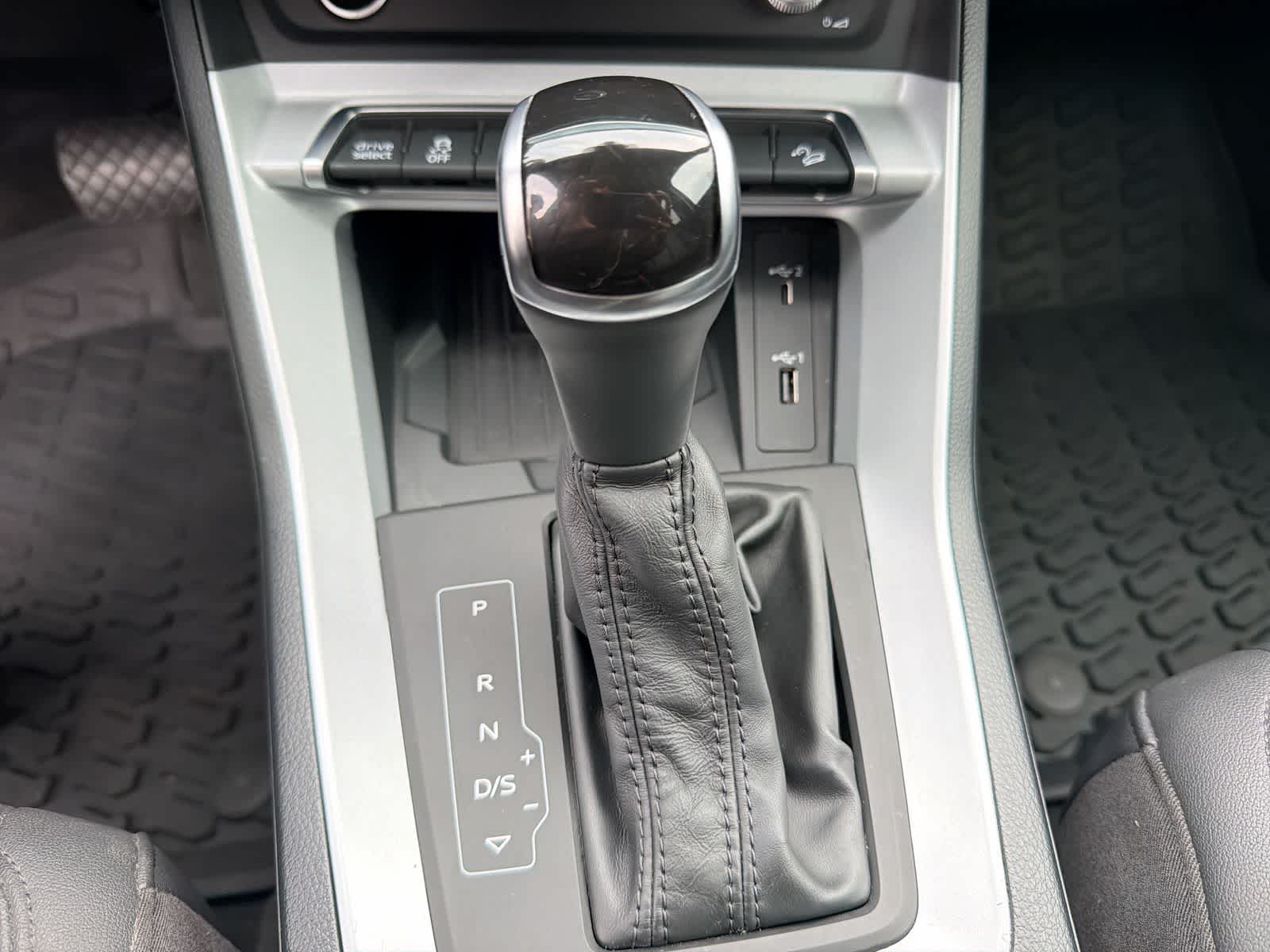 Thumbnail: 2021 Audi Q3 - 37