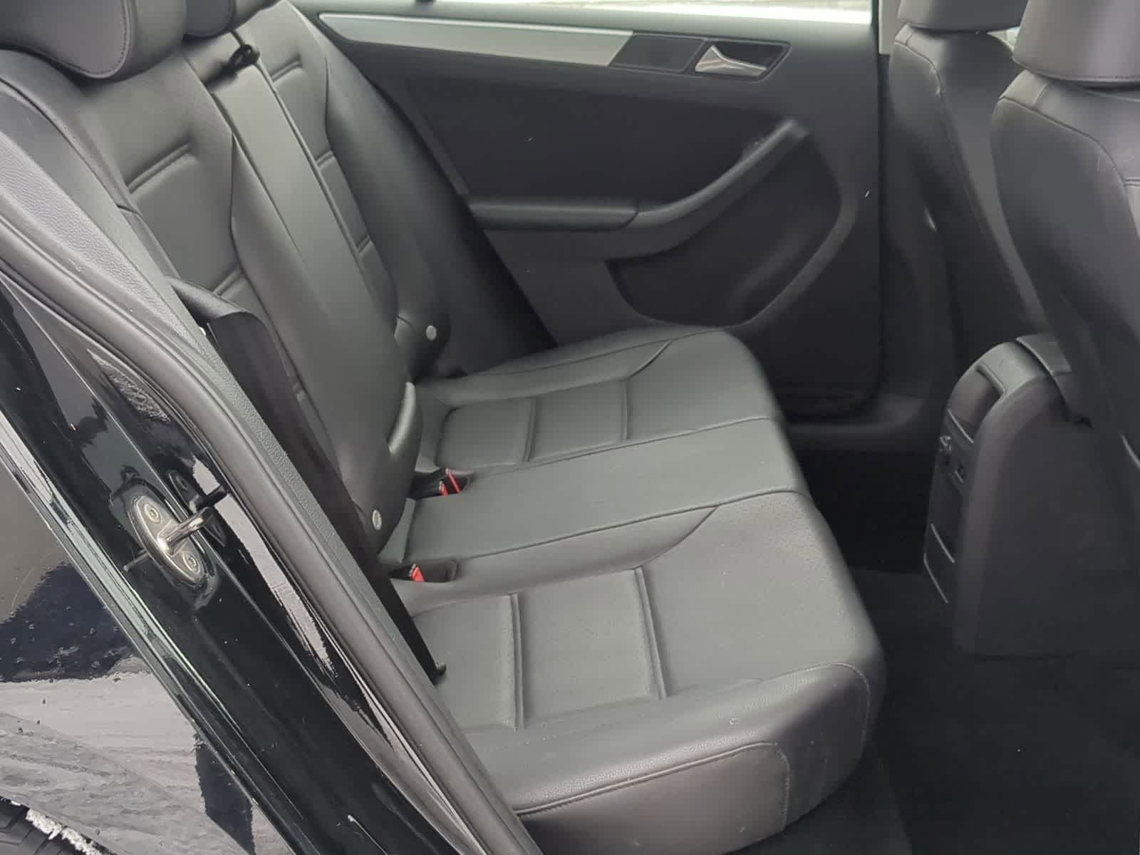 Thumbnail: 2014 Volkswagen Jetta - 22