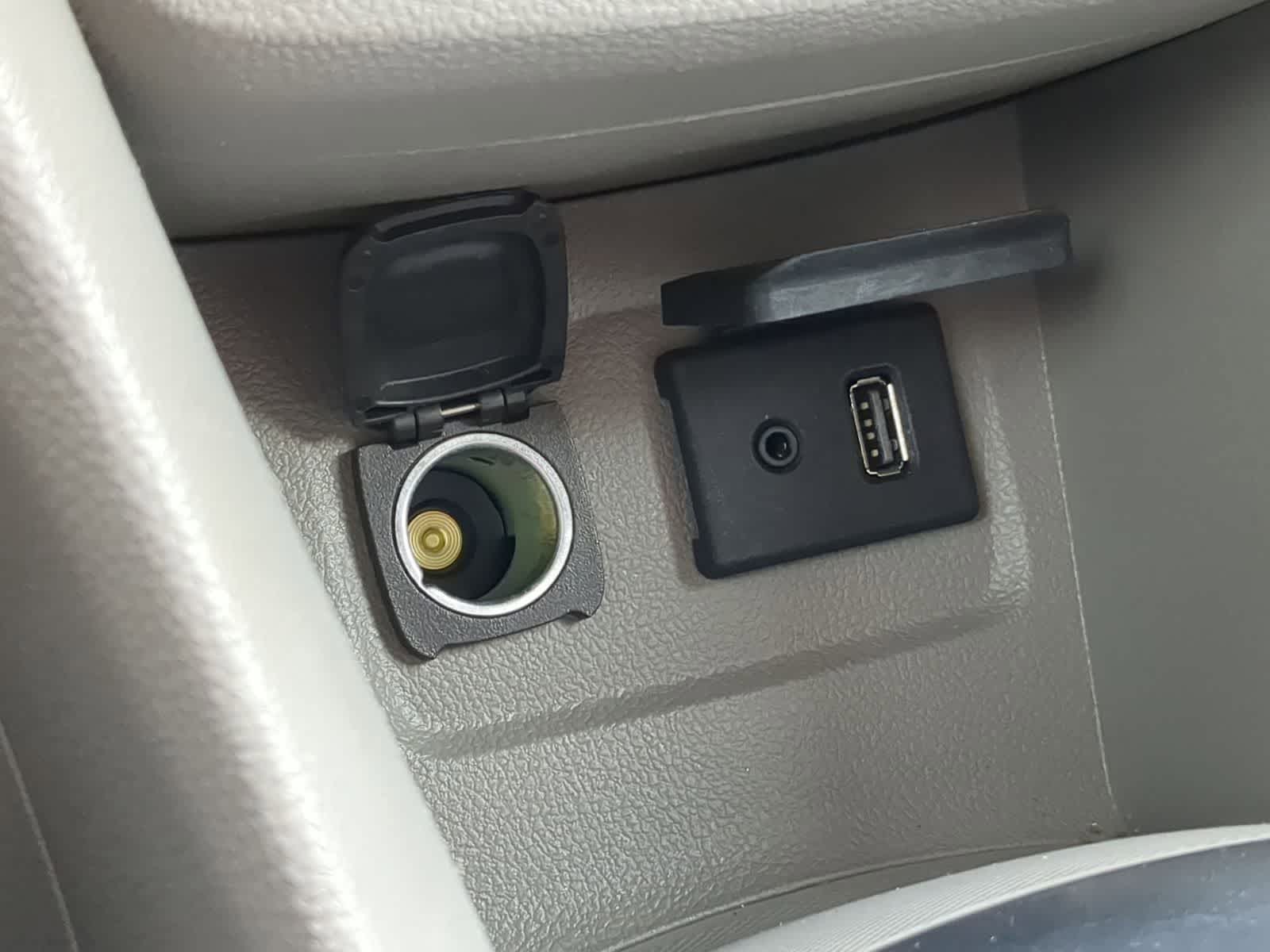 Thumbnail: 2016 Buick Encore - 32