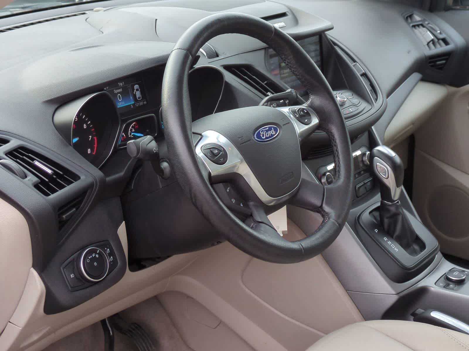 Thumbnail: 2015 Ford Escape - 14