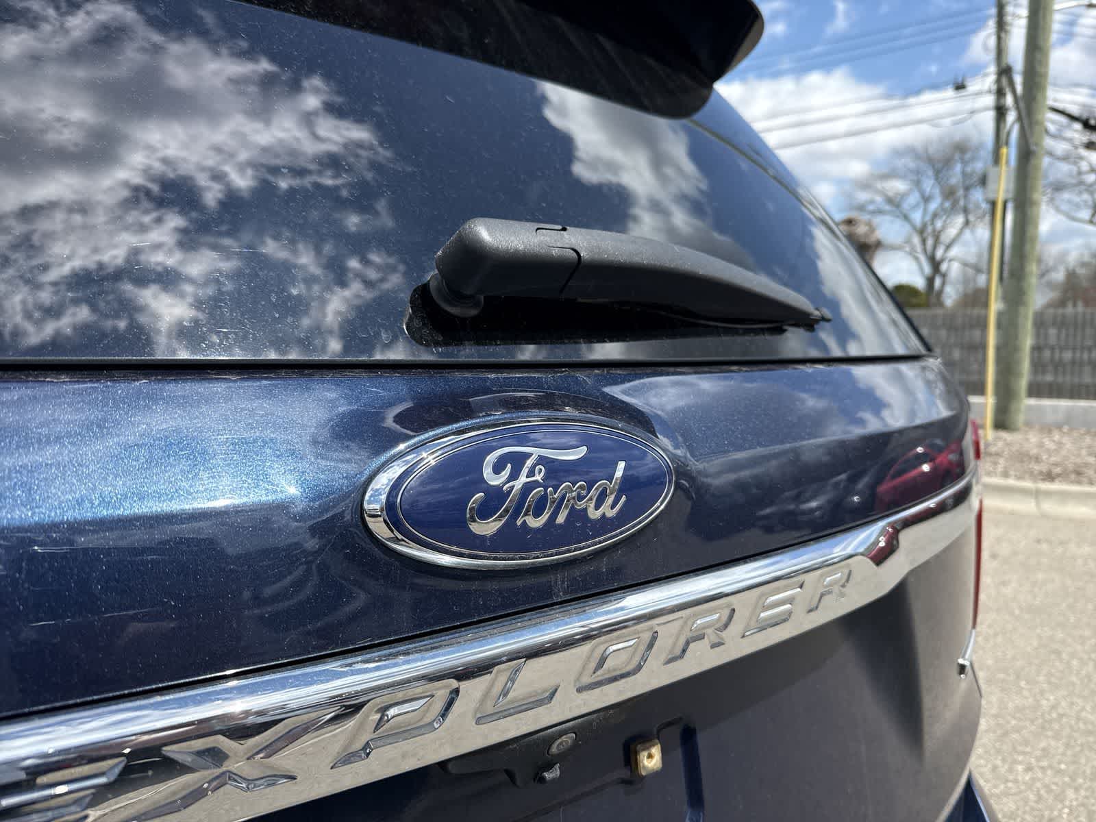 Thumbnail: 2017 Ford Explorer - 16