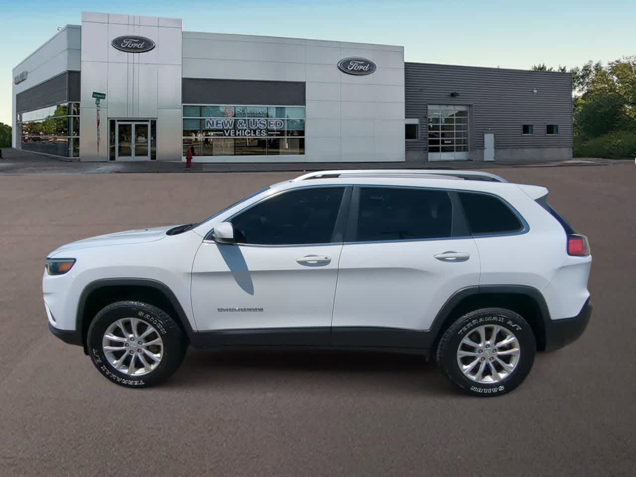Thumbnail: 2019 Jeep Cherokee - 6