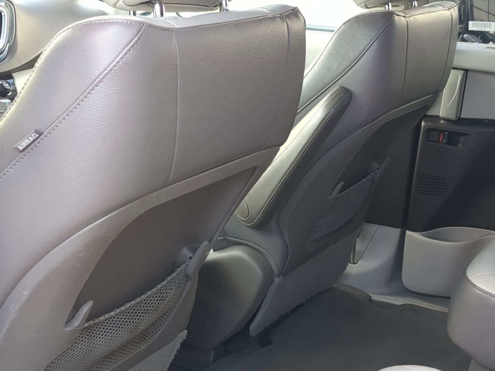 Thumbnail: 2019 Chrysler Pacifica - 21