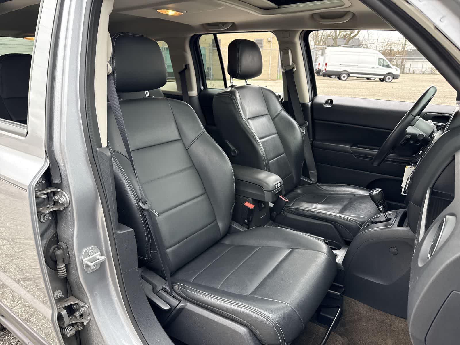 Thumbnail: 2017 Jeep Patriot - 27