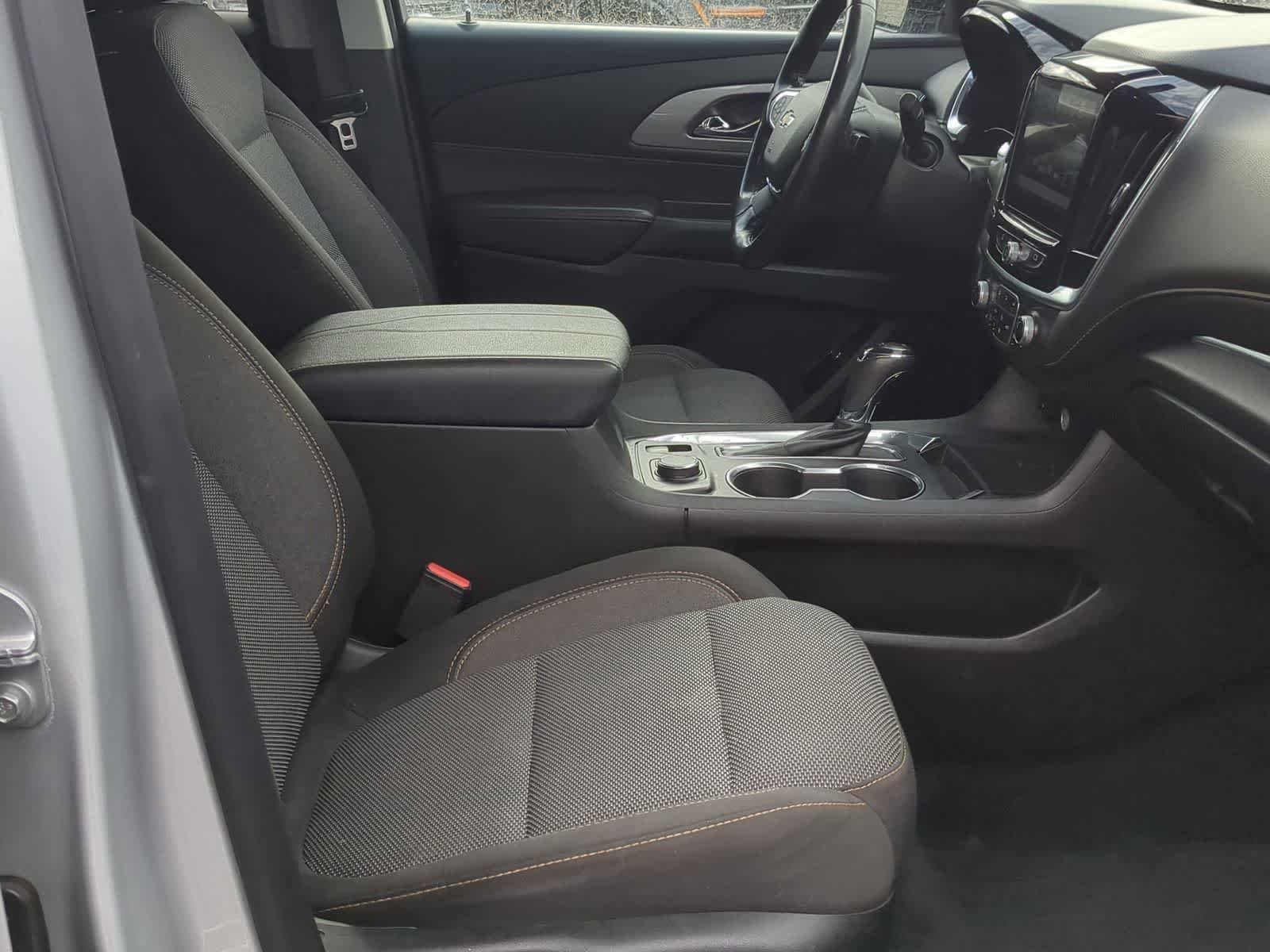 Thumbnail: 2019 Chevrolet Traverse - 27