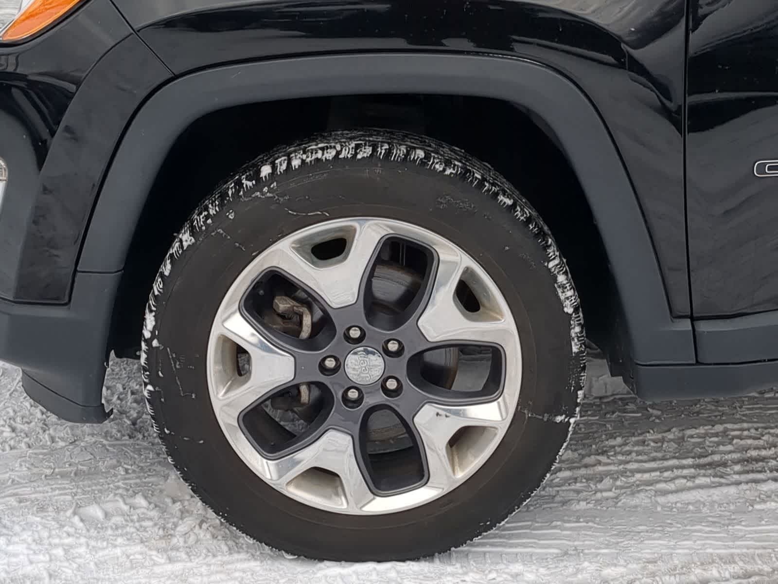 Thumbnail: 2020 Jeep Compass - 17