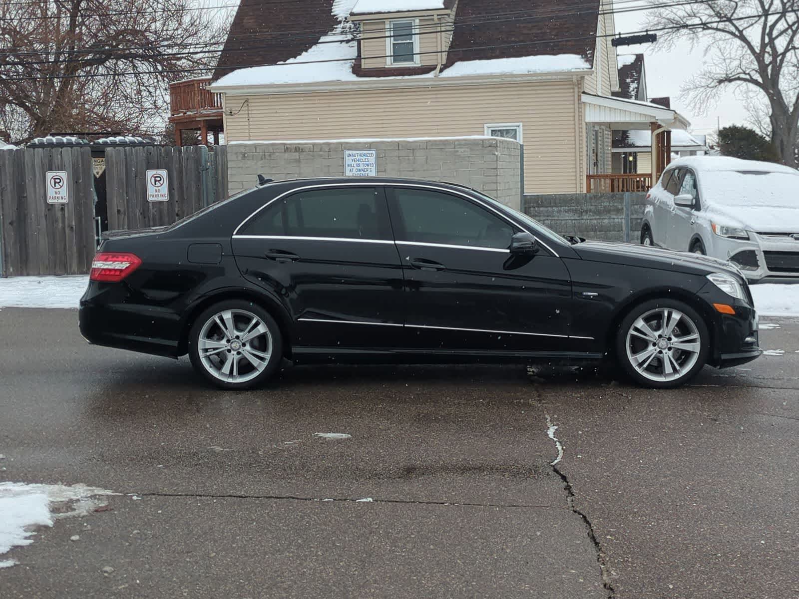 Thumbnail: 2012 Mercedes-Benz E-Class - 17