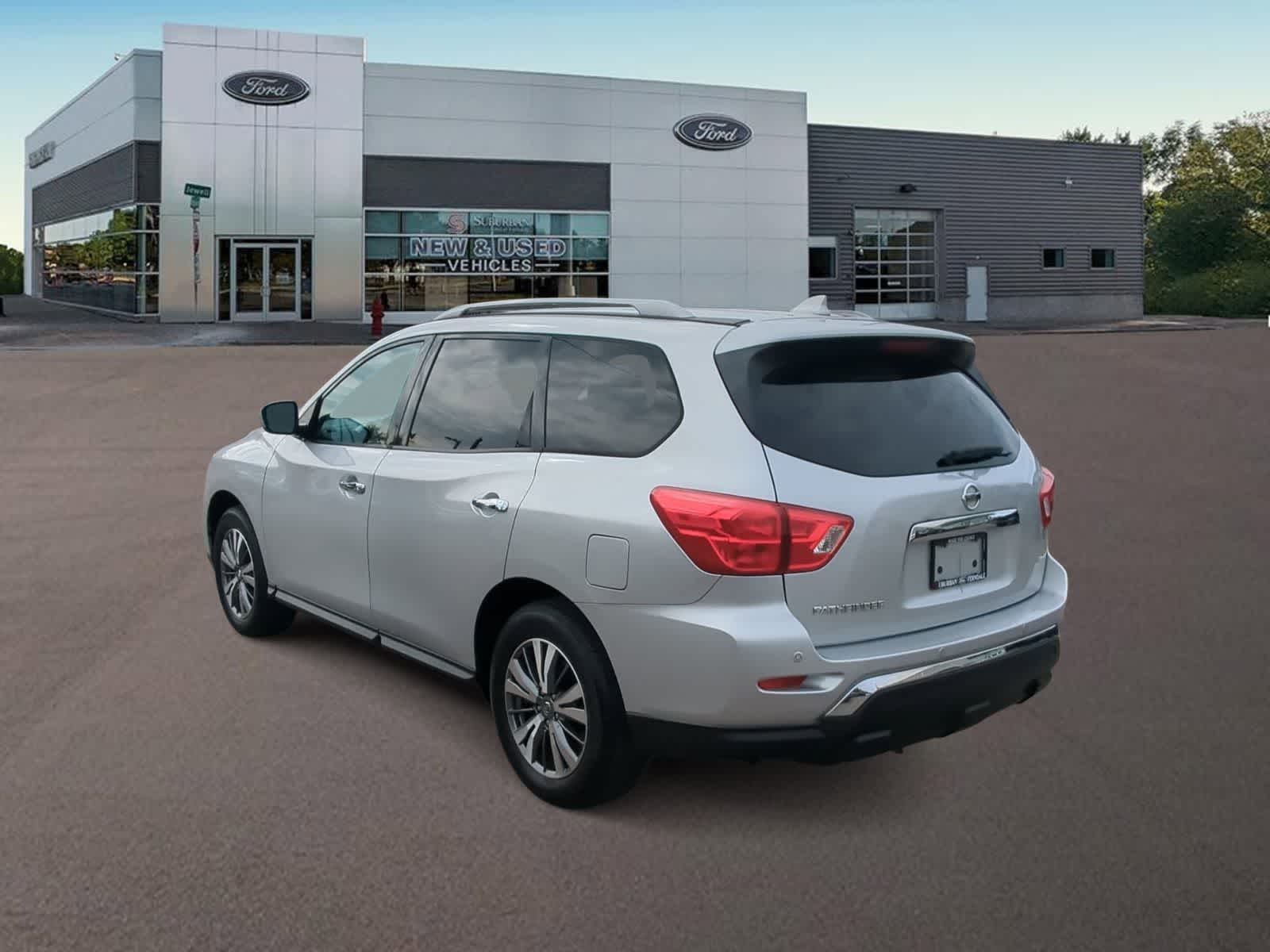 Thumbnail: 2019 Nissan Pathfinder - 7