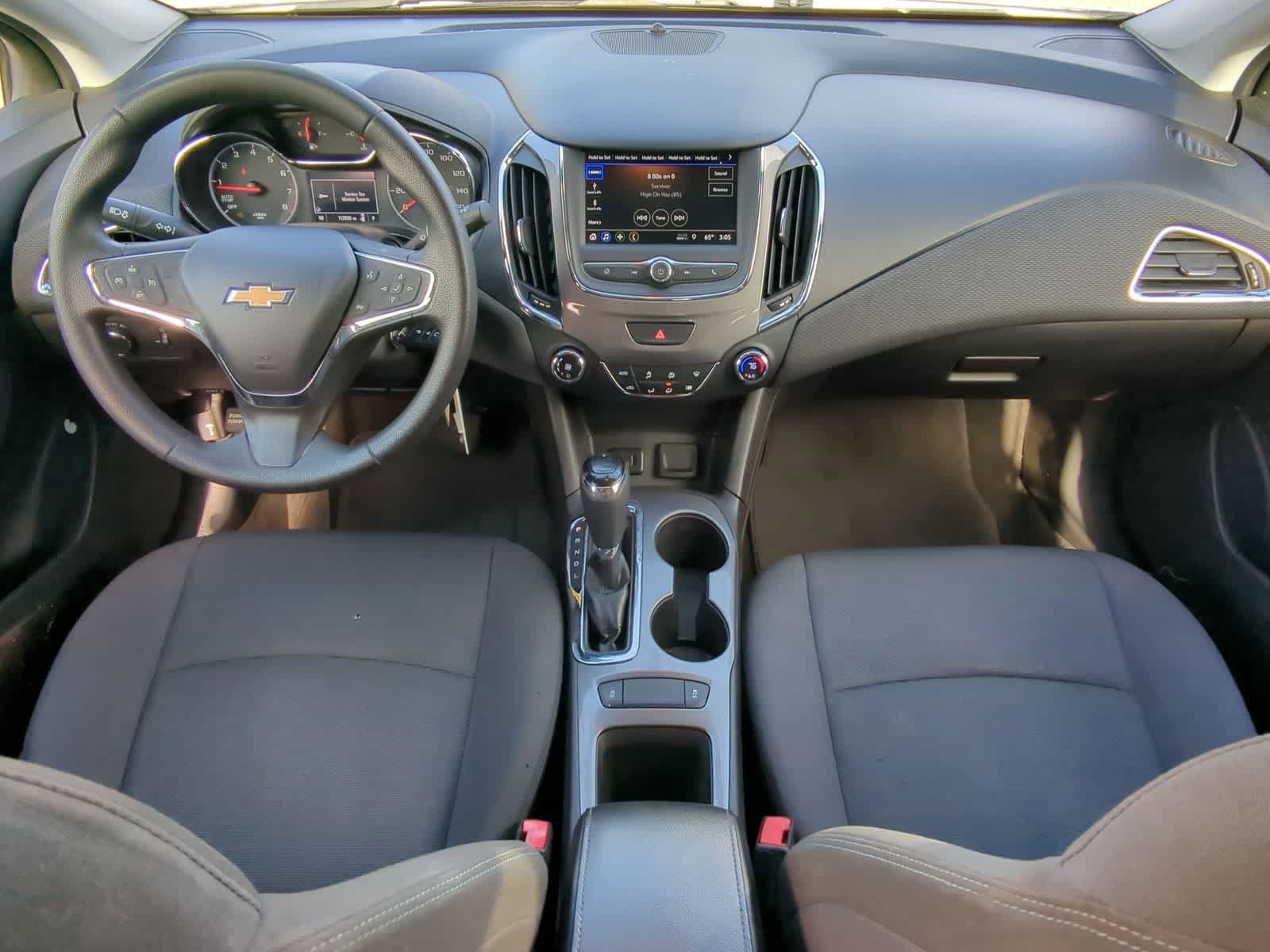 Thumbnail: 2019 Chevrolet Cruze - 18