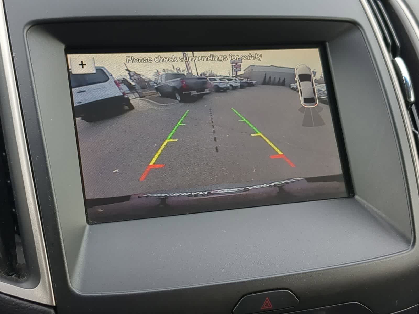 Thumbnail: 2019 Ford Edge - 33