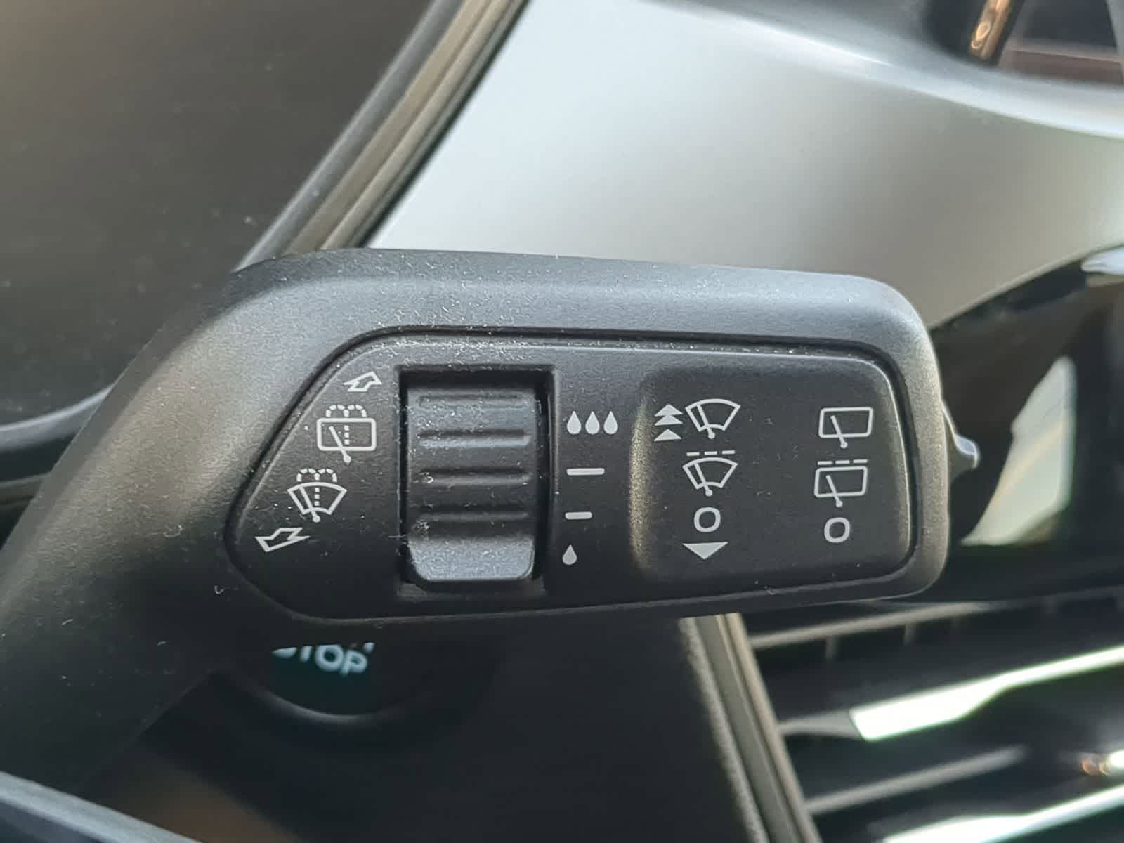 Thumbnail: 2023 Ford Escape - 28