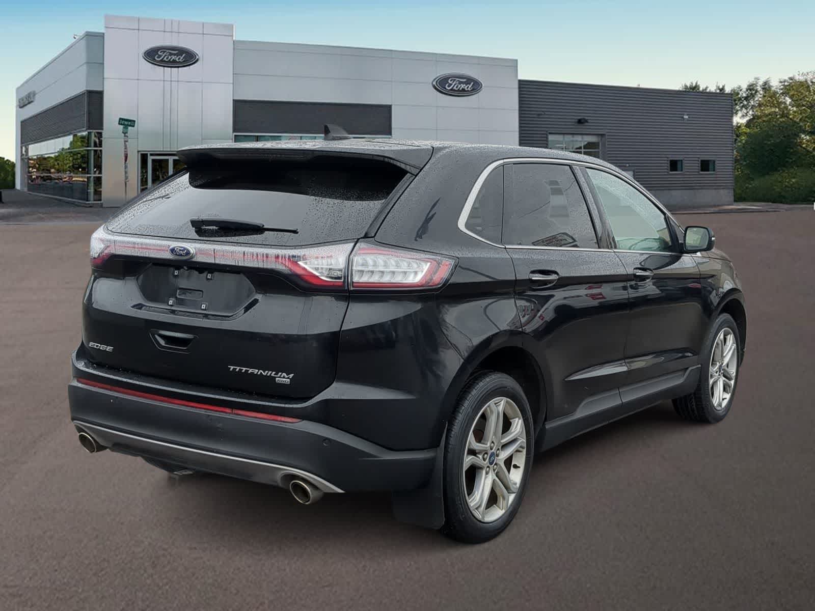 Thumbnail: 2017 Ford Edge - 11