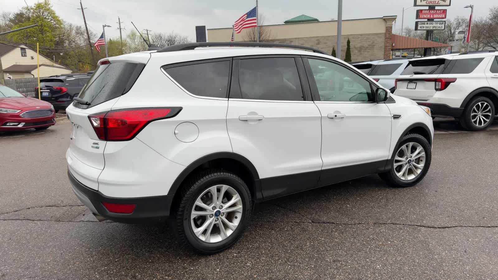 Thumbnail: 2019 Ford Escape - 11
