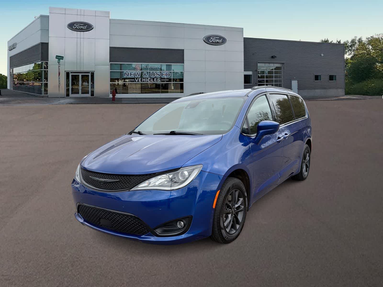 Thumbnail: 2020 Chrysler Pacifica - 5