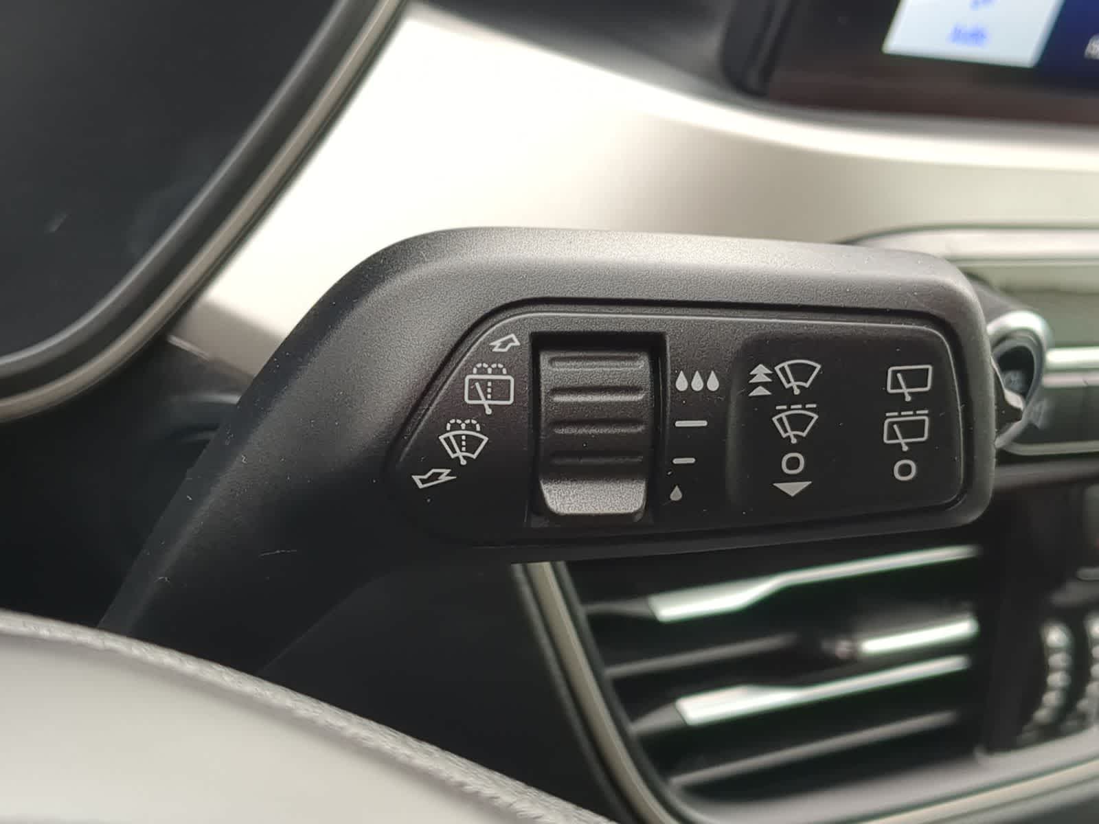 Thumbnail: 2020 Ford Escape - 28