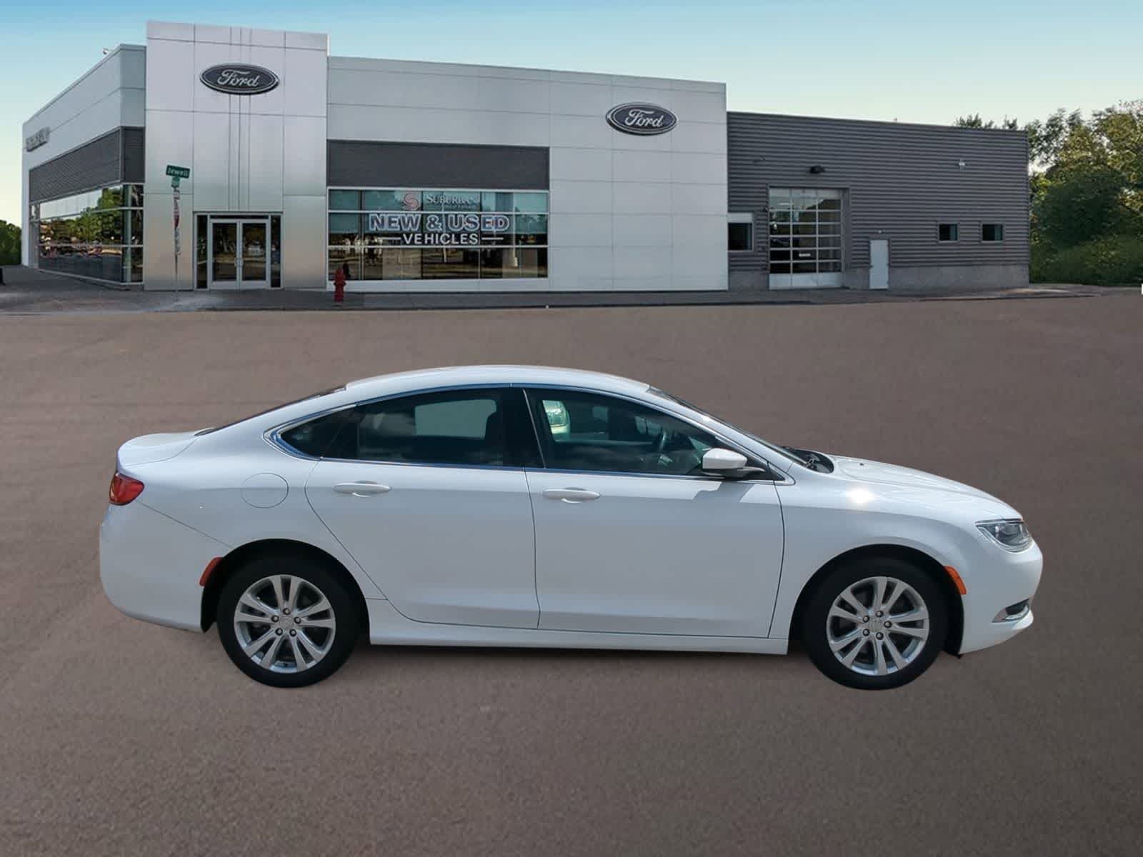 Thumbnail: 2015 Chrysler 200 - 11