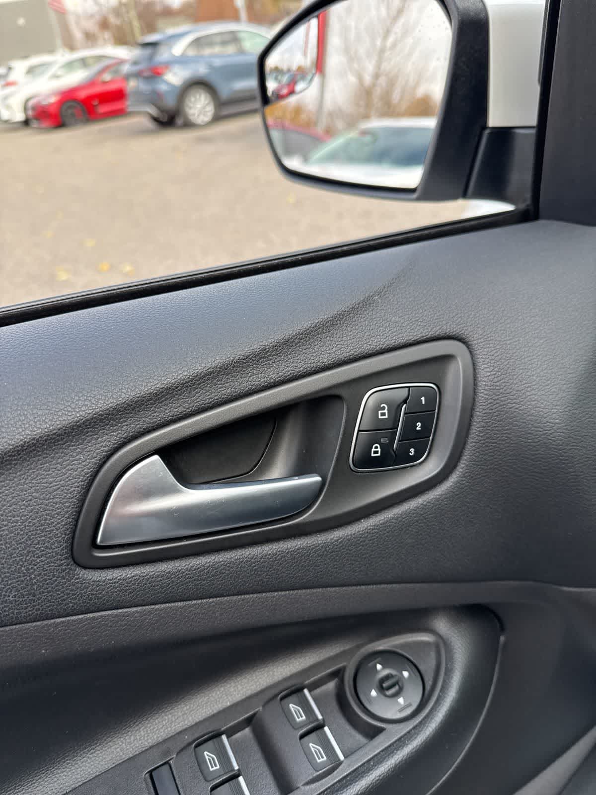 Thumbnail: 2018 Ford Escape - 15