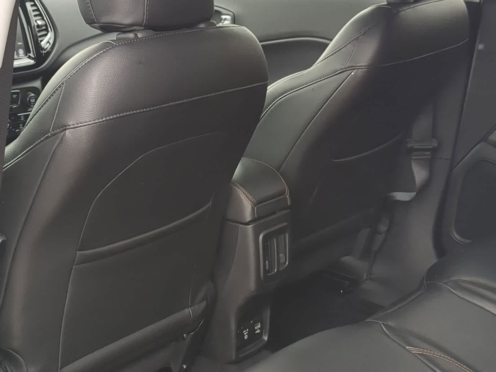 Thumbnail: 2018 Jeep Compass - 21